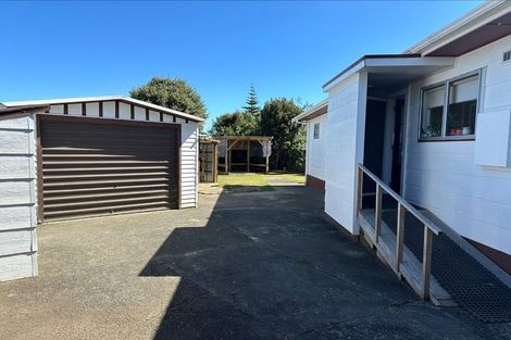 Photo of property in 14 Strathmore Avenue, Levin, 5510