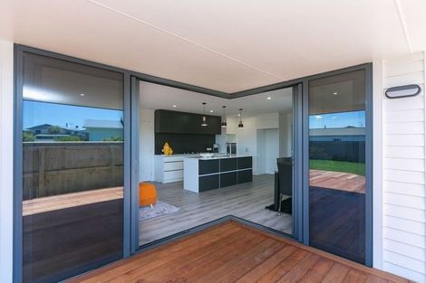 Photo of property in 4 Ellesmere Avenue, Bell Block, New Plymouth, 4312