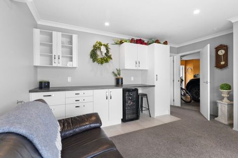 Photo of property in 21 Liberty Grove, Kelvin Grove, Palmerston North, 4414
