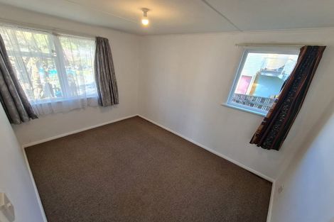 Photo of property in 195 Sievers Grove, Cannons Creek, Porirua, 5024