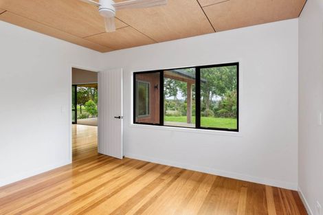 Photo of property in 16 Pa Road, Kerikeri, 0230