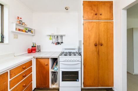 Photo of property in 33 Escort Grove, Awapuni, Palmerston North, 4412