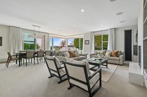 Photo of property in 8/258 Hurstmere Road, Takapuna, Auckland, 0622