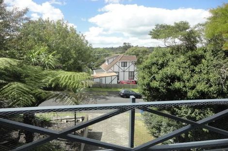 Photo of property in 9 Hiwihau Place, Glenfield, Auckland, 0629