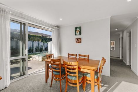 Photo of property in Waterview Estate, 41/4 Greystone Place, Omokoroa, 3114