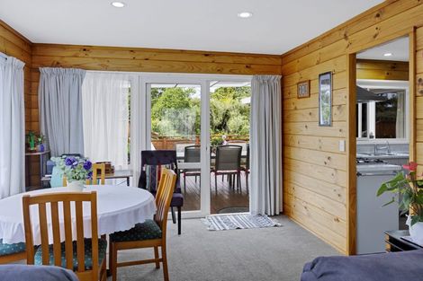 Photo of property in 12 Frank Frethey Place, Highlands Park, New Plymouth, 4312