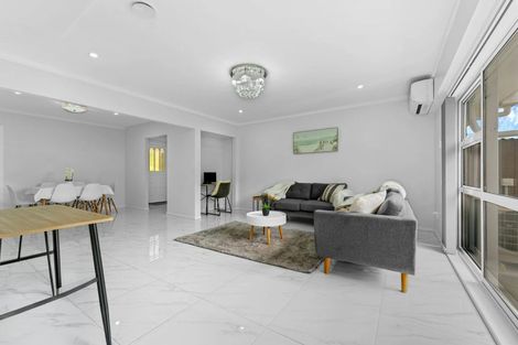 Photo of property in 2/56 Great South Road, Papatoetoe, Auckland, 2025