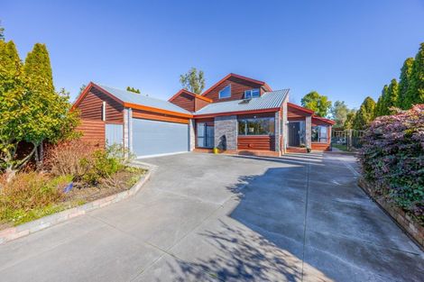 Photo of property in 8 Willow Grove, Waipukurau, 4200