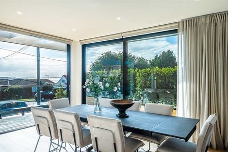 Photo of property in 11c Montgomery Avenue, Rothesay Bay, Auckland, 0630