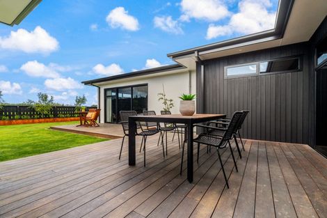 Photo of property in 19 Frank Ernest Crescent, Prebbleton, 7676