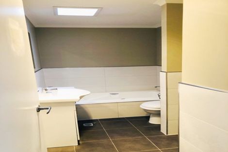 Photo of property in 3/212 Old Farm Road, Hamilton East, Hamilton, 3216