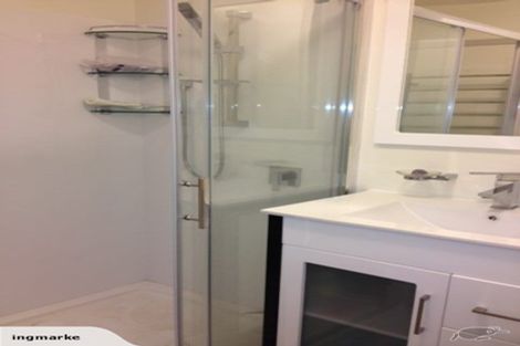 Photo of property in 12 Kopiko Way, Brooklyn, Wellington, 6021