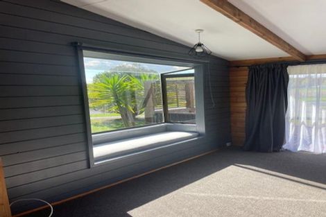 Photo of property in 28 Richardson Street, Woodville, 4920