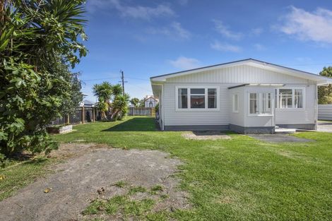 Photo of property in 20 Aotaki Street, Otaki, 5512