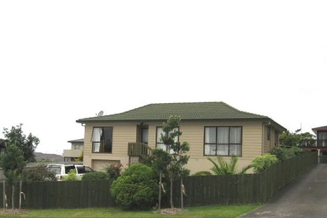 Photo of property in 7 Hassan Drive, Massey, Auckland, 0614