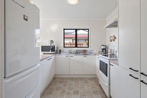 Photo of property in 55b Chatsworth Place, Highbury, Palmerston North, 4412