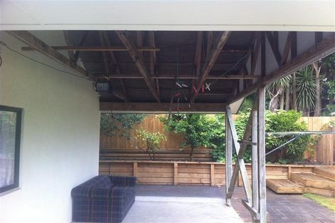 Photo of property in 112b Triangle Road, Massey, Auckland, 0614