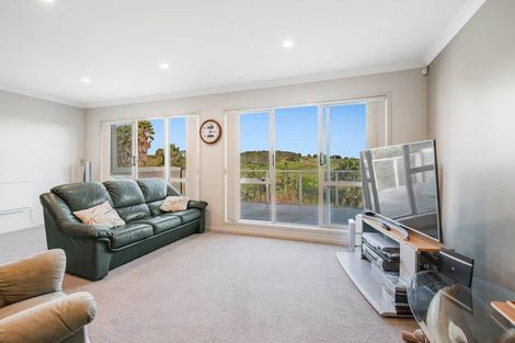 Photo of property in Santa Rosa, 38/340 Gulf Harbour Drive, Gulf Harbour, Whangaparaoa, 0930