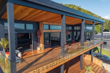 Photo of property in 8 Whio Place, Waikanae, 5036