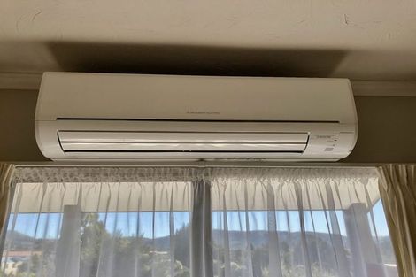 Photo of property in 15 Fenchurch Grove, Stokes Valley, Lower Hutt, 5019