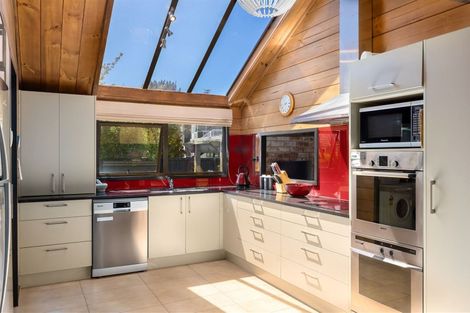 Photo of property in 106 Mccormacks Bay Road, Mount Pleasant, Christchurch, 8081