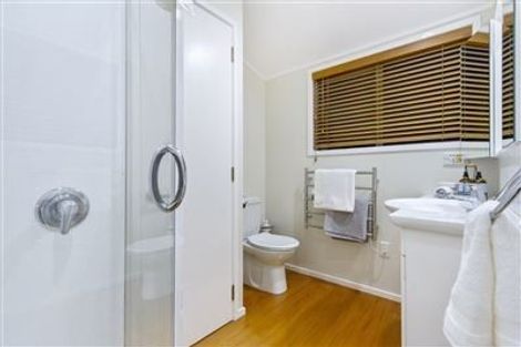 Photo of property in 1/71 Beresford Street, Bayswater, Auckland, 0622