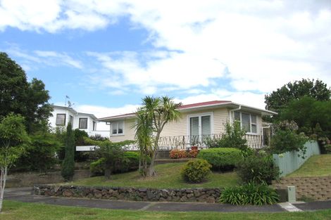 Photo of property in 6 Bannister Place, New Windsor, Auckland, 0600