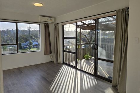 Photo of property in 1/18a Neal Avenue, Glenfield, Auckland, 0629