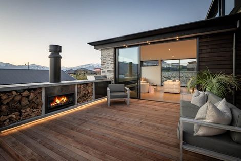 Photo of property in 34 Minaret Ridge, Wanaka, 9305