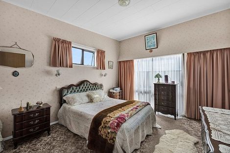 Photo of property in 10 Green Lane, Hawera, 4610