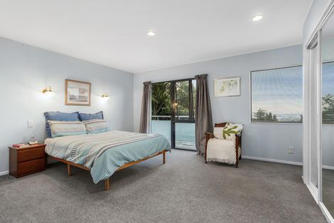 Photo of property in 1 Park Road, Titirangi, Auckland, 0604