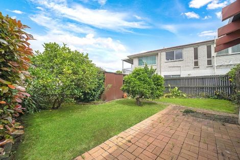 Photo of property in 2 Bramley Drive, Farm Cove, Auckland, 2012