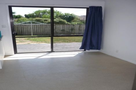 Photo of property in 12 Romilly Court, Papakura, 2110