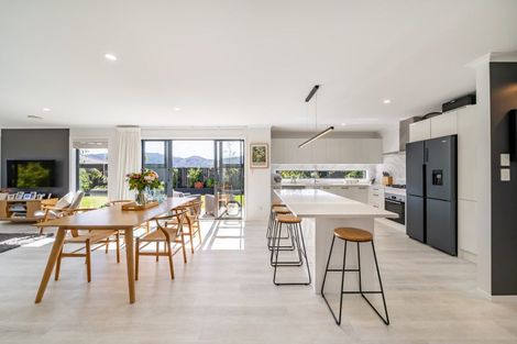 Photo of property in 6 Mcmillan Lane, Wallaceville, Upper Hutt, 5018