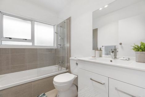 Photo of property in 1/108 Great South Road, Manurewa, Auckland, 2102