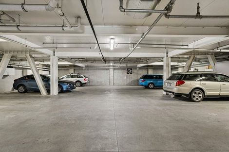 Photo of property in Wyndham Gardens Apartments, 30 Red Oaks Drive, Frankton, Queenstown, 9300