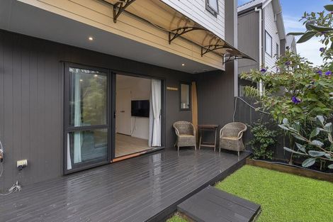 Photo of property in 12e Kelwyn Road, Kelston, Auckland, 0602