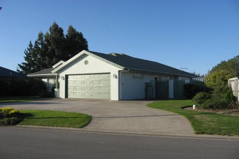 Photo of property in 10 Craigieburn Street, Darfield, 7510