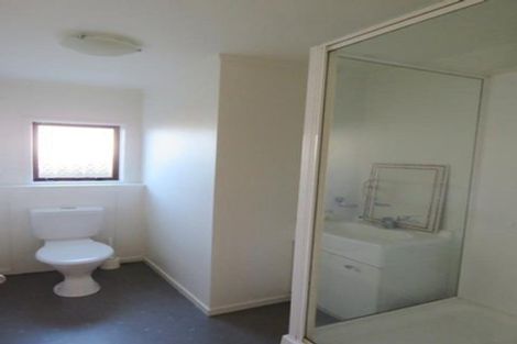 Photo of property in 19 Kellyville Heights, Merrilands, New Plymouth, 4312