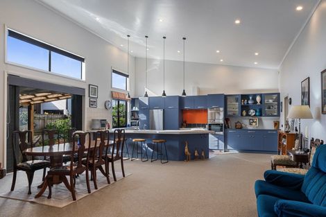 Photo of property in 8a Queenwood Road, Levin, 5510