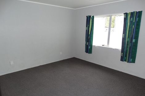Photo of property in 1/12 Miriam Corban Heights, Henderson, Auckland, 0612