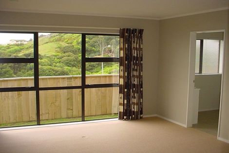 Photo of property in 28 Aspiring Terrace, Aotea, Porirua, 5024