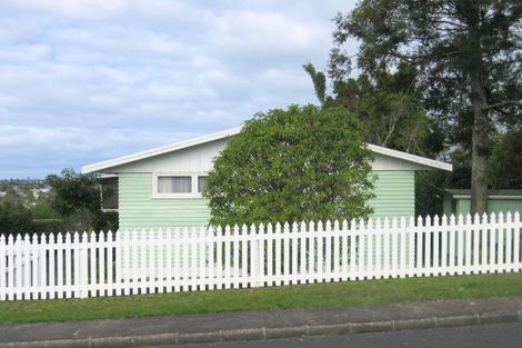 Photo of property in 31 Helena Street, Massey, Auckland, 0614