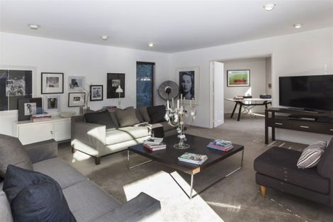 Photo of property in 100a Fendalton Road, Fendalton, Christchurch, 8014