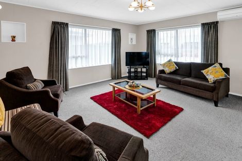 Photo of property in 2/32 Young Street, New Plymouth, 4310