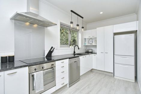 Photo of property in 15 Hargest Crescent, Sydenham, Christchurch, 8023