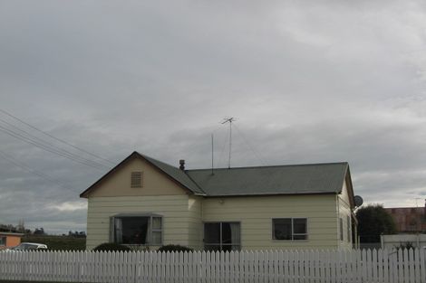 Photo of property in 36 Charlotte Street, Balclutha, 9230