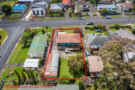 Photo of property in 12 Garelja Road, Henderson, Auckland, 0612