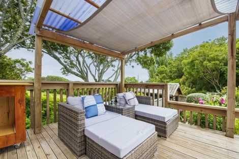 Photo of property in 7-9 Shotover Grove, Waikanae, 5036