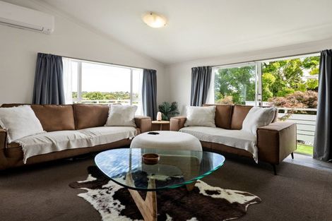 Photo of property in 28 Rothesay Place, Dinsdale, Hamilton, 3204